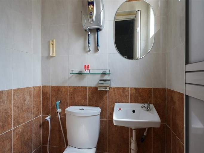 Bathroom, OYO 43955 N9 Business Hotel, Seremban
