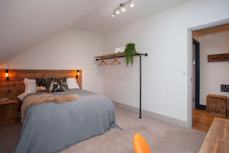 Bedroom 2, Higgihaus Cabot Mews Aparthotel, Bristol