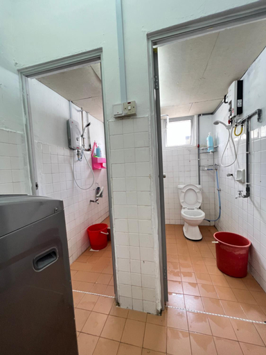 Bathroom 3, Jiaxin Dormitory Puteri Wangsa, Johor Bahru