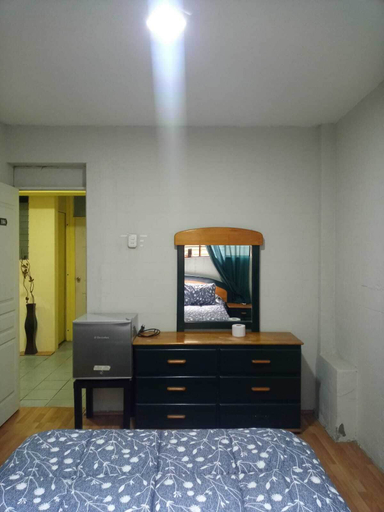 Bedroom 4, Mochileros, Callao