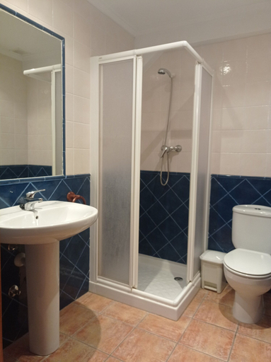 Bathroom 4, Biltegi Etxea, Álava