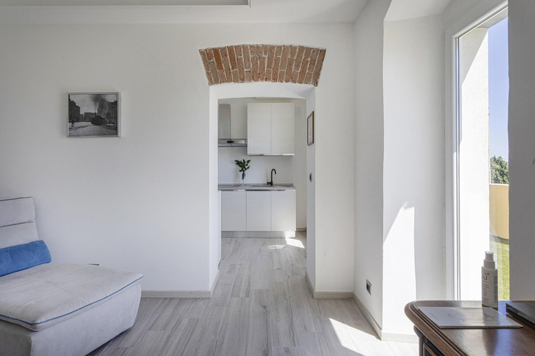 Room 4, Genova Skyline With Terrace by Wonderful Italy, Genova