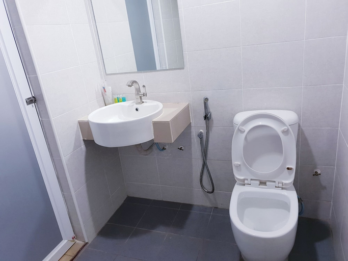 Bathroom 3, Champcity Hotel, Kuantan