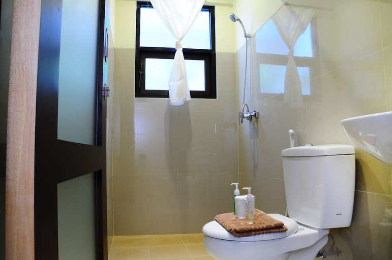 Bathroom 5, The Hill Ungasan House, Badung