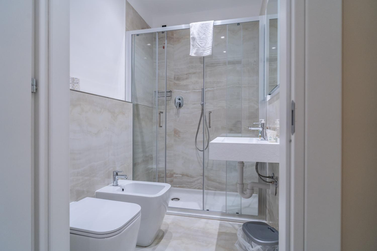 Bathroom 2, Correnti Boutique Hotel Gold, Imperia