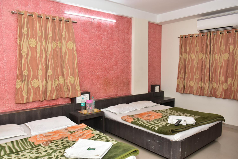 Others 5, Hotel sai dhyan, Ahmadnagar