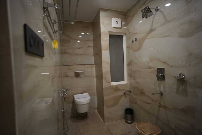 Bathroom 5, Hotel Om Villa, Varanasi