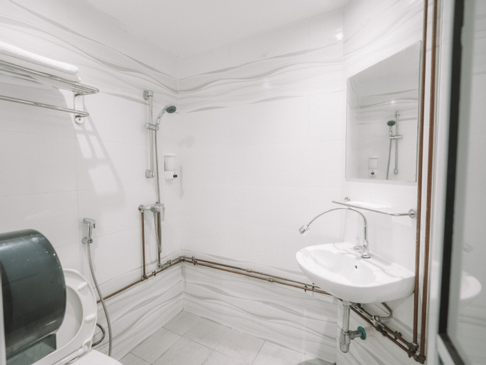 Bathroom 3
