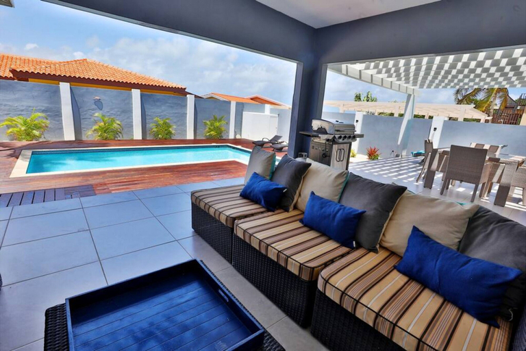 Others 4, 46 sec to Beach Pool Side Massage Priv Chef UTV
