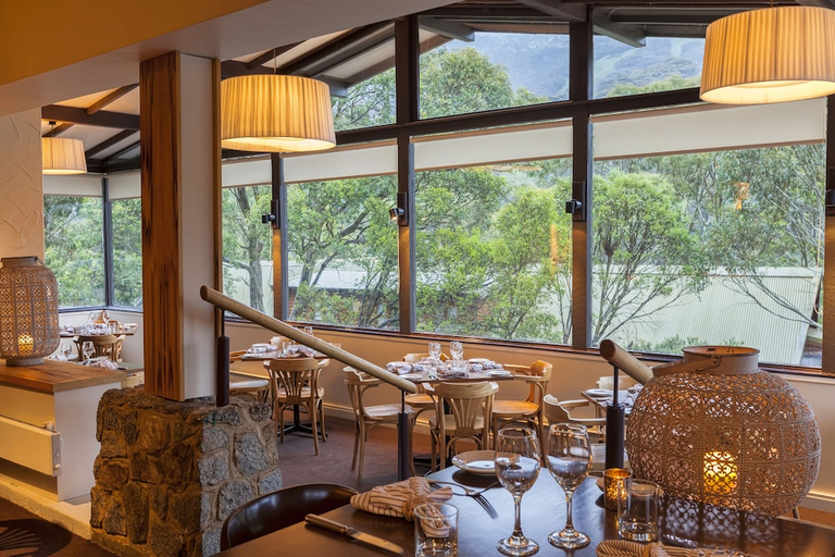 Food & Drinks 5, The Denman Hotel, Snowy River