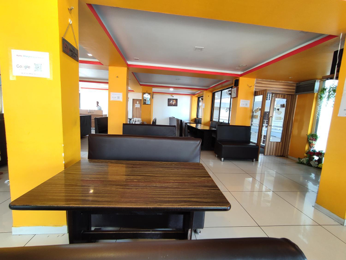 Others 2, Hotel Vraj, Narmada