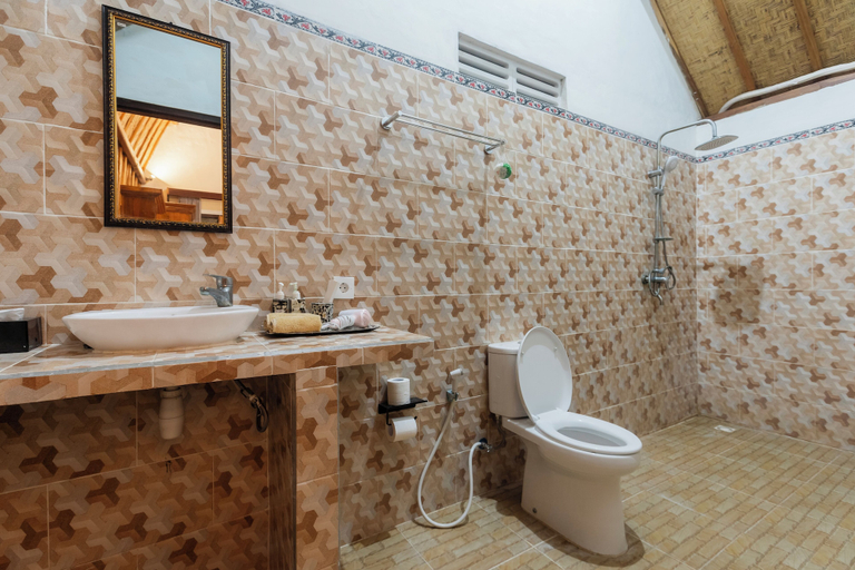 Bathroom 3, Jewel of Penida, Klungkung