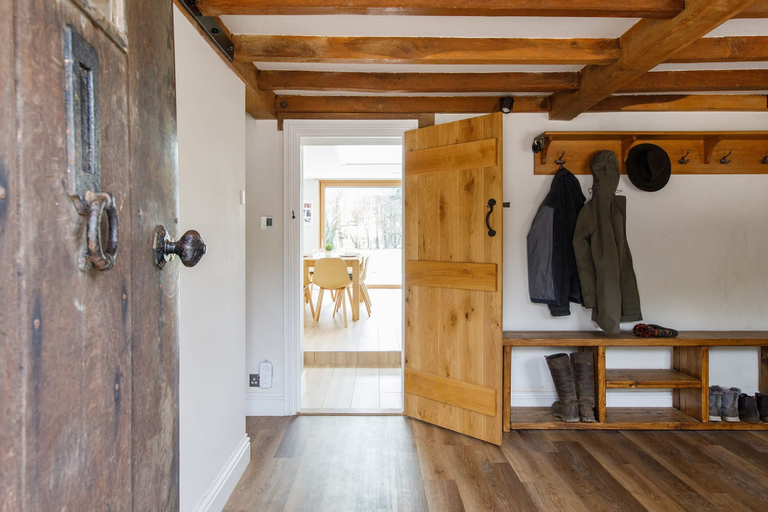 Others 4, Luxury Cottage Conversion Close to Beaches, West Sussex