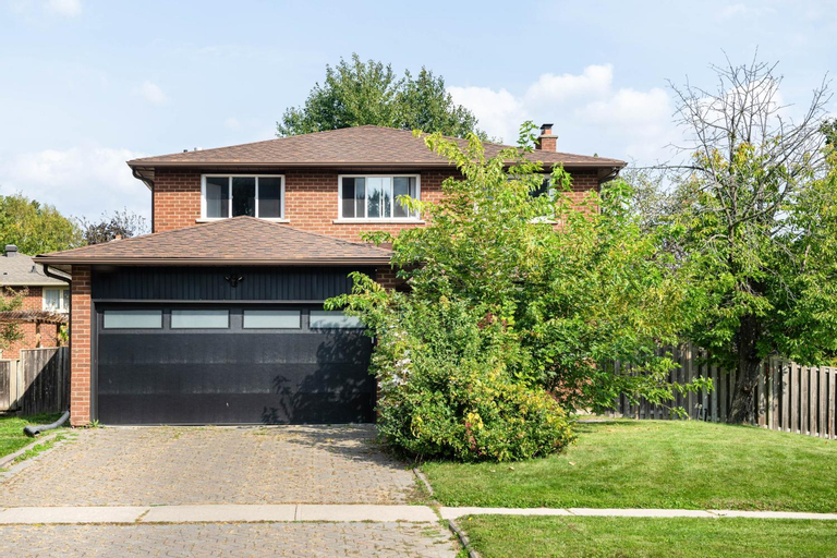 Exterior view, Stylish & Spacious Guesthome With More Than Essentials, York