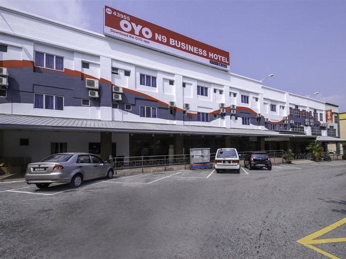 Exterior & Views 1, OYO 43955 N9 Business Hotel, Seremban