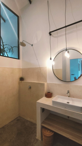 Bathroom 3, Palazzo Pappagalo, Badung