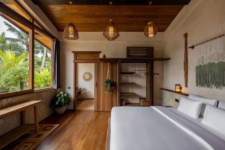 Bedroom 13