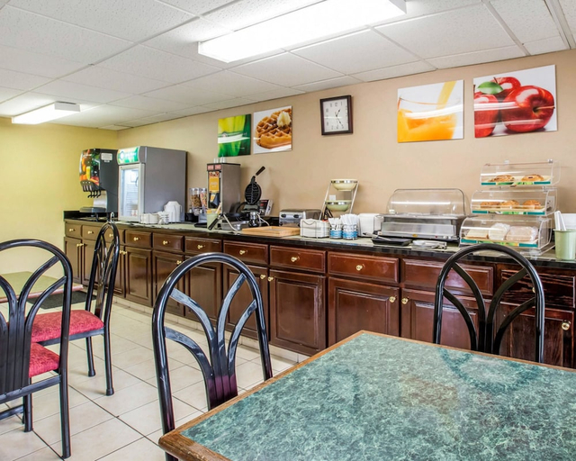 Food & Drinks 3, Quality Inn Reidsville, Rockingham