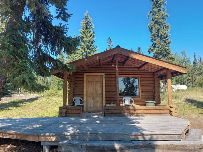 Exterior & Views 2, Escott Bay Resort, Cariboo