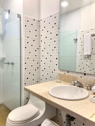 Room 2, w Oceanview 2BR w/ Terrace n AC in El Laguito, Cartagena de Indias