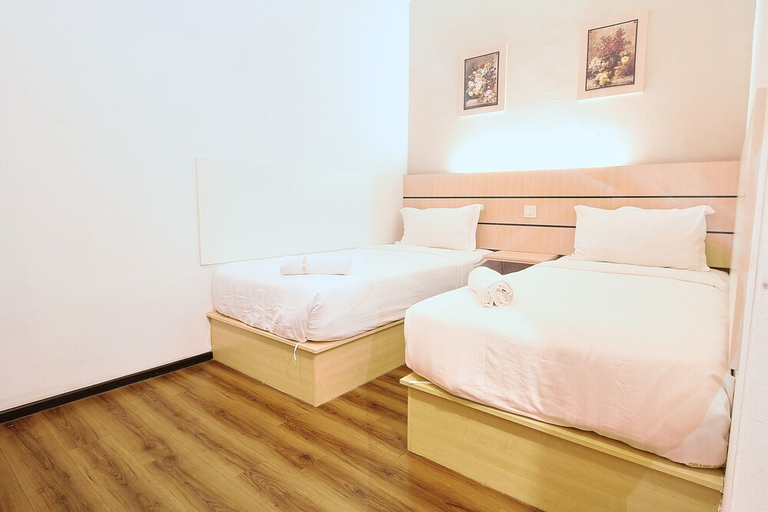 Others 3, Hotel Zamburger Klang, Klang