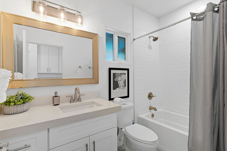 Bathroom 3, Charming House in Downtown Phoenix, Maricopa