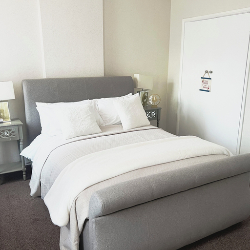 Room 4, Suspire House -sleeps6-garden-bbq-coastal Retreat, Kent