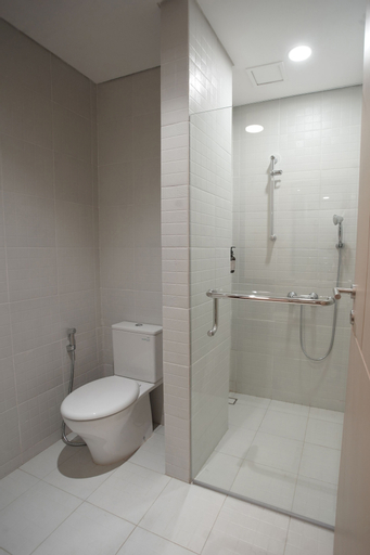 Bathroom 13