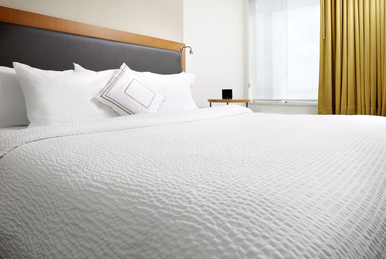 Bedroom 3, SpringHill Suites by Marriott Houston NASA/Webster, Houston
