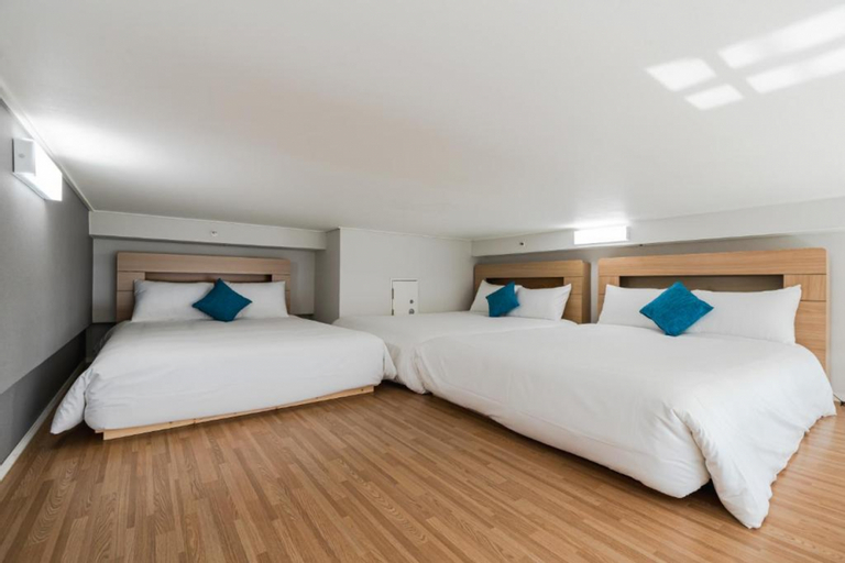 Bedroom 2, SR Hotel Yeongjong, Jung