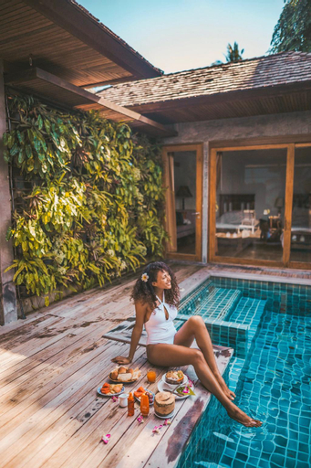 Swimming Pool 10