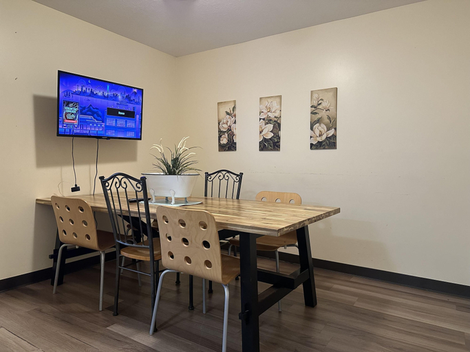 Interior, 2 Bedroom Downtown Apt Walkable Safe Clean, Allegheny