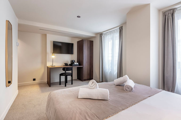 Bedroom 2, Le Monsieur by Sweett, Paris