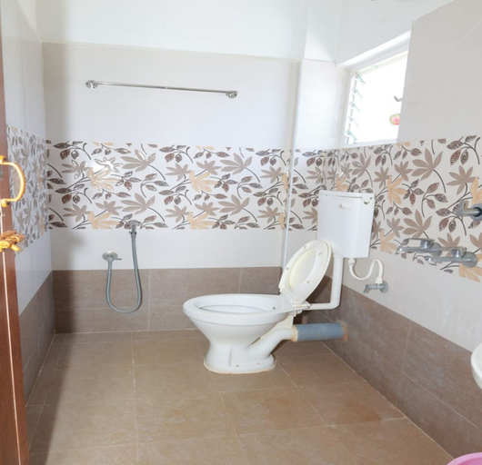 Bathroom 4, Aryas Residency, Coimbatore