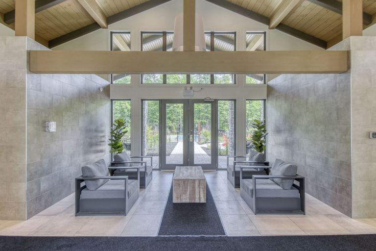 Others 4, 104 Verbier Building 11, Les Laurentides