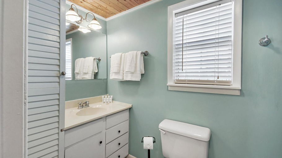 Bathroom 3, Laguna Shores by Sand Seeker Vacations, Bay