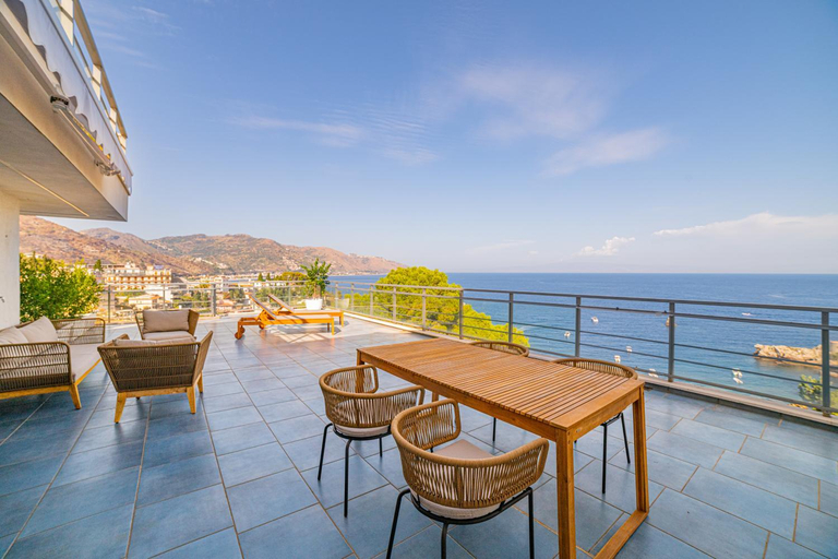 Others 3, AltaMira Apartments, Messina