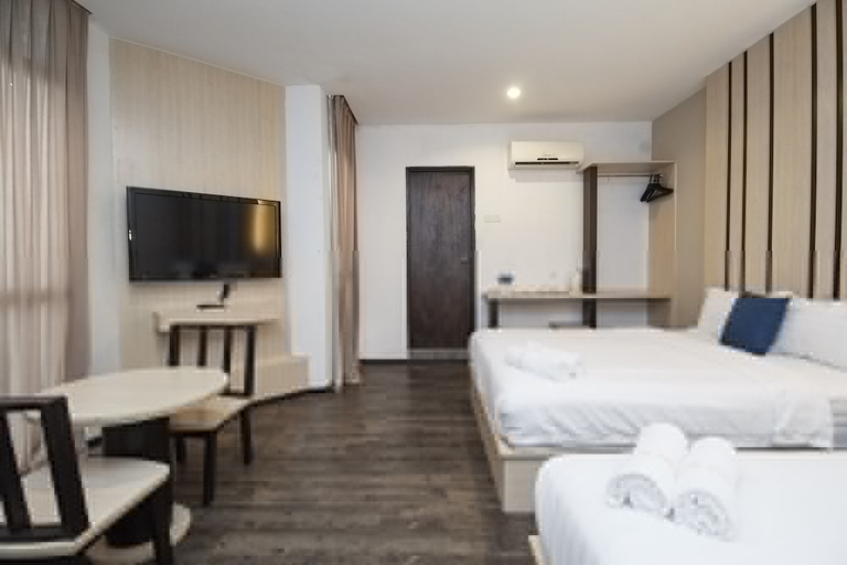 Others 5, Hotel Zamburger Klang, Klang