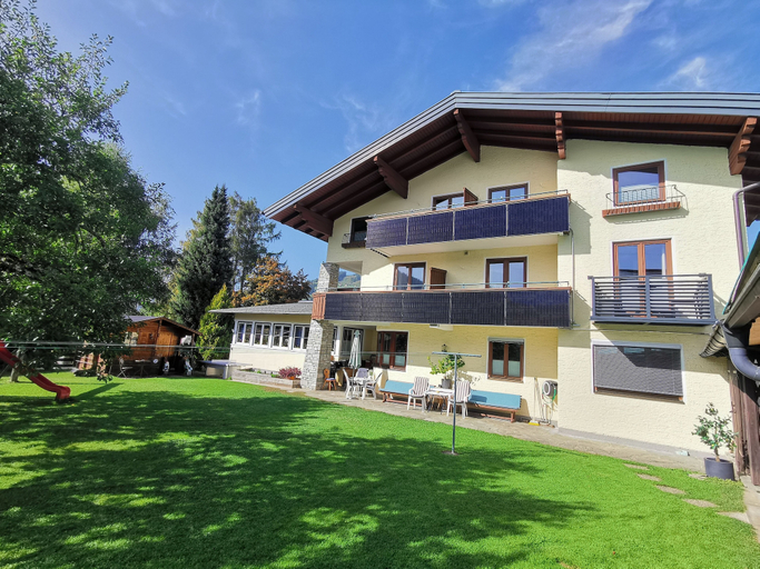 Exterior & Views 2, No1 - Flo's Rooms & Breakfast, Sankt Johann im Pongau