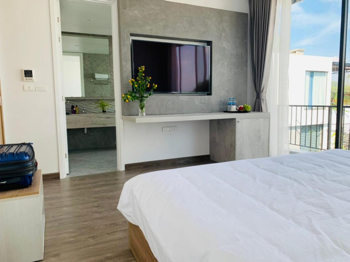 Bedroom 8