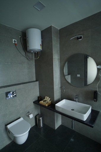 Bathroom 5, SURAMYA-A Luxury Boutique Hotel, Udaipur