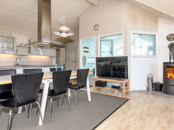 Food & Drinks, 4 Star Holiday Home in Lokken, Jammerbugt