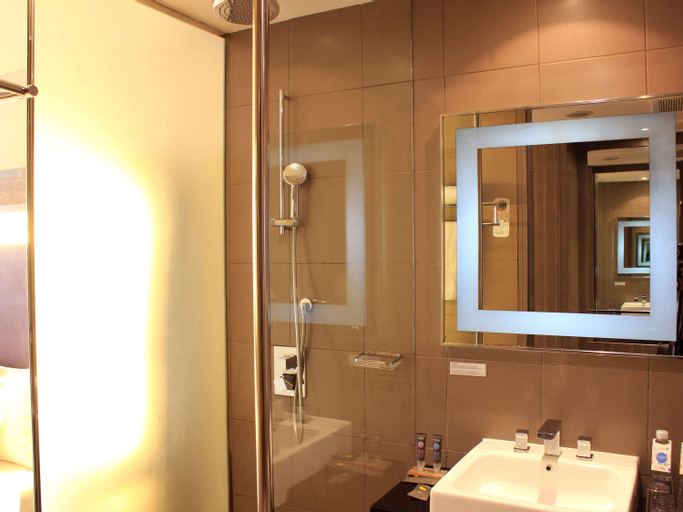 Bathroom 22