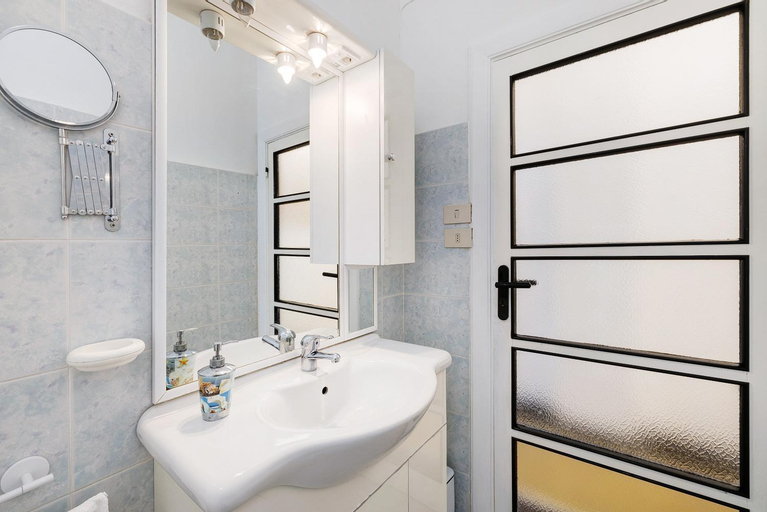 Bedroom 2, Liguria Home, Savona