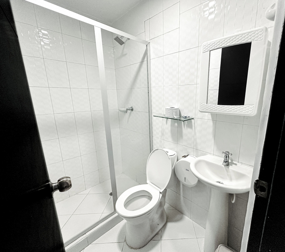 Bathroom 3, Hotel Bazurto Plaza, Cartagena de Indias