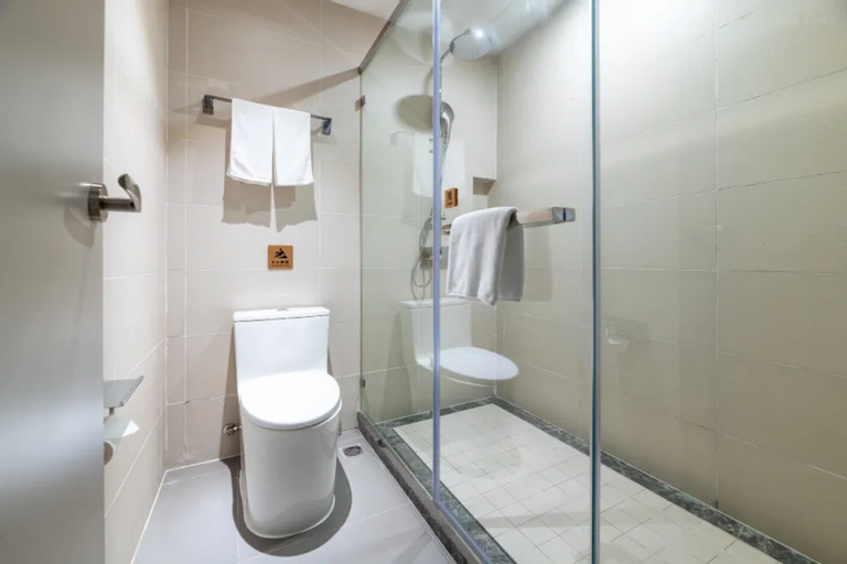 Bathroom, Home Inn Selected Fujian Xiamen Haicang District Government, Xiamen
