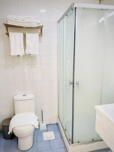 Bathroom 3, Swiss Spirit Second Dammam Industrial City, Dammam