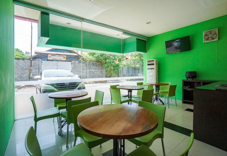 Others 4, De Nearby Hotel, Manado