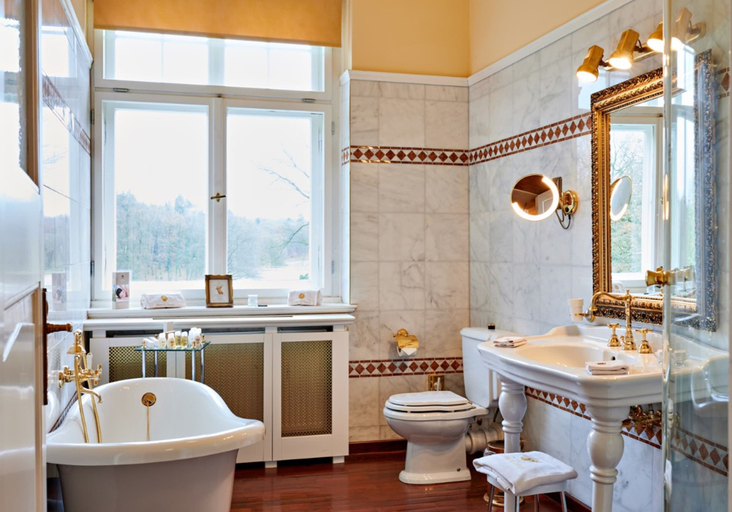 Bathroom 3, Bernsteinschloss Wendorf, Ludwigslust-Parchim