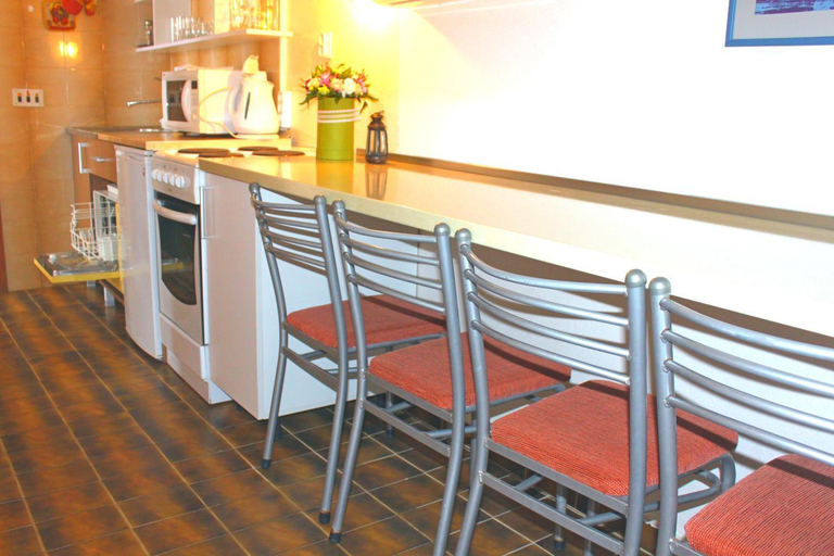 Facilities 2, Monten